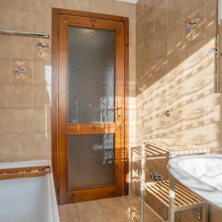 Daire Maison Nene Moggio (Lecco)